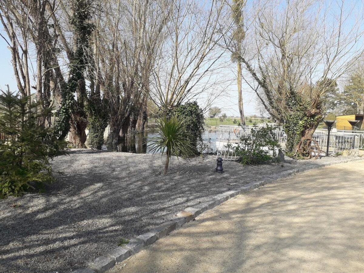 La Cave "La Villa Saint Martin" Pontorson Exterior foto